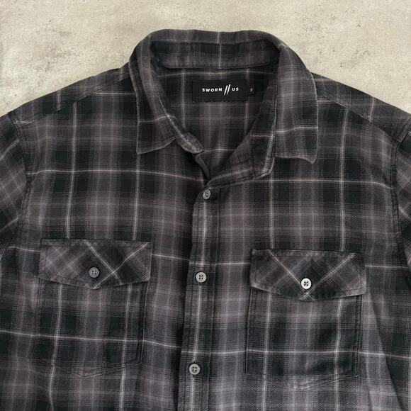 Sworn to us Los Angeles black and grey flannel button up mens Medium - Picture 3 of 9